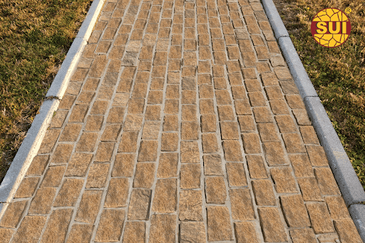 Creating Color Harmony in Pillars and Entryways with Column Caps