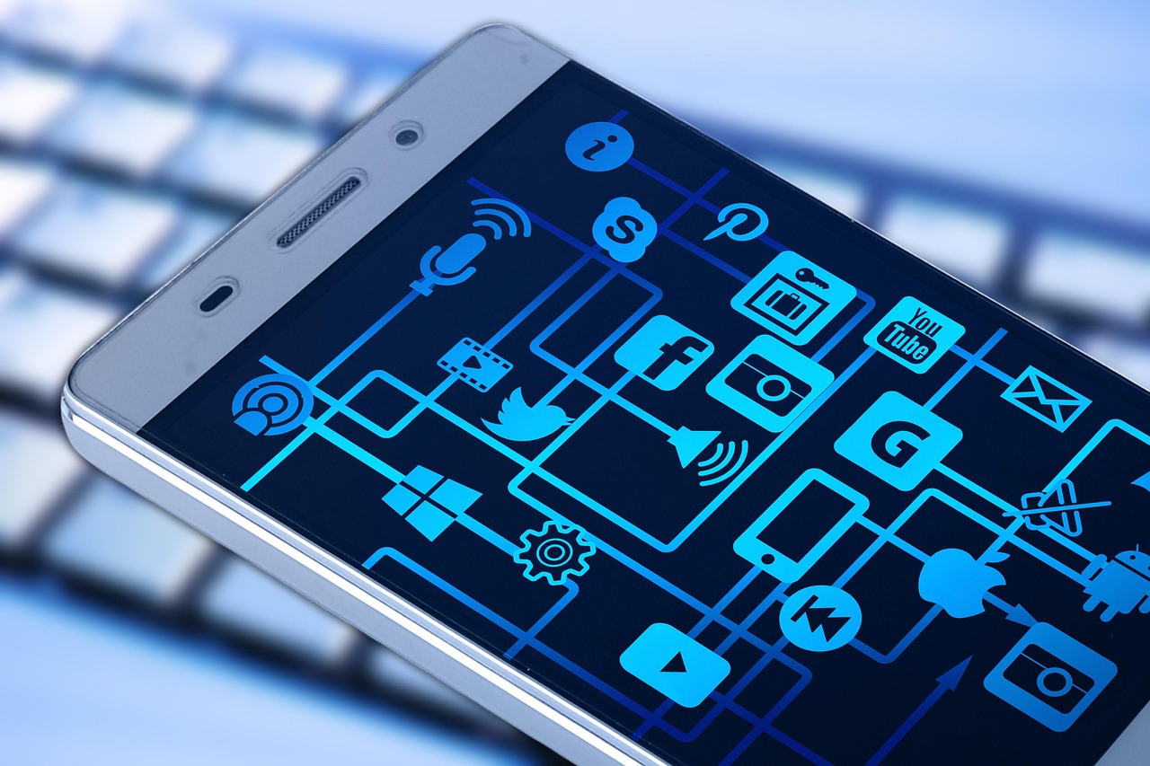 Smartphone, keyboard, app — Quick Guide to Buying Instagram Likes for Maximum Impact